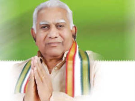 వైయస్ అవినీతిపై మొయిలీ తప్పు చేశారు: పాల్వాయి