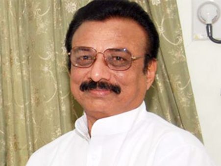 సాయి ప్రతాప్, డిఎల్ రవీంద్రా ఝలక్: భేటీకి డుమ్మా