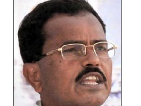 కెసిఆర్‌పై మోత్కుపల్లి, జగన్‌‌కేసులో మంత్రులపై పెద్దిరెడ్డి