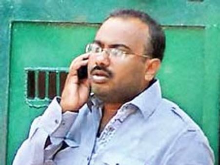 కృష్ణా జిల్లాలో మంగళి కృష్ణతో కలిసి భాను భూములు?