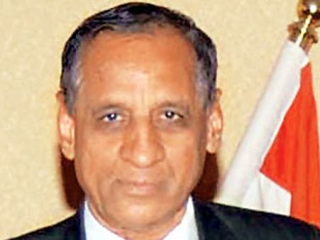 సత్యసాయి బాబా మందిరంలో గవర్నర్ కంటతడి