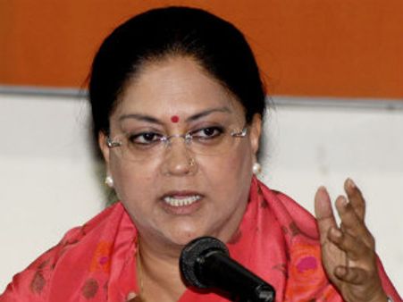 బిజెపిలో సిఎం పీఠం చిచ్చు, రాజేకు ఎమ్మెల్యేల మద్దతు