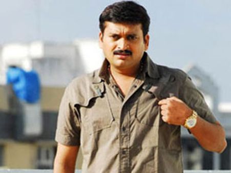 టిడిపి టిక్కెట్ కోసం గబ్బర్ సింగ్ నిర్మాత గణేష్