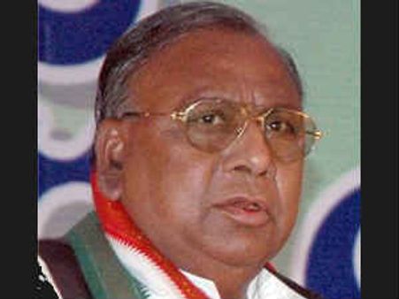 జగన్‌‌వర్గం నుండి బెదిరింపు కాల్, తాతబుద్ధులే: విహెచ్