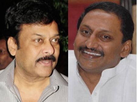జెండా, అజెండా ఏంటి: జగన్‌పై కిరణ్, వైయస్‌పై చిరంజీవి