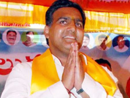 ఉప ఎన్నికల్లో అత్యధిక ధనిక అభ్యర్థి టిడిపి దీపక్ రెడ్డి