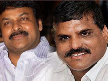 జగన్‌కు సహనం లేదు: చిరు, షర్మిలకు బొత్స కౌంటర్