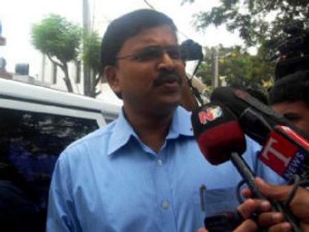 జగన్ సొంత జిల్లాలో సిబిఐ జెడికి అభిమాన సంఘం