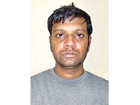 నకిలీ ప్రొఫైల్‌తో అమ్మాయిలకు గాలం, యువకుడి అరెస్ట్