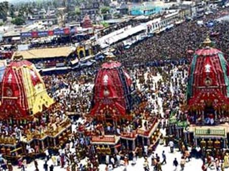 పూరి రథయాత్ర తొక్కిసలాటలో విశాఖ మహిళ మృతి