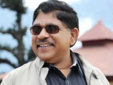 భాను కిరణ్ లింక్స్: డిజిపిని కలిసిన అల్లు అరవింద్