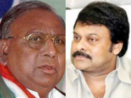 చిరంజీవితో విహెచ్ భేటీ: జగన్‌పై పార్టీలో స్పష్టత రావాలి