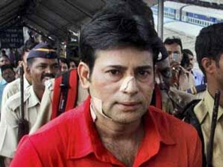 గ్యాంగ్‌స్టర్ అబుసలేంకు బెయిల్, ఐనా..: కోర్టు ప్రశంసలు