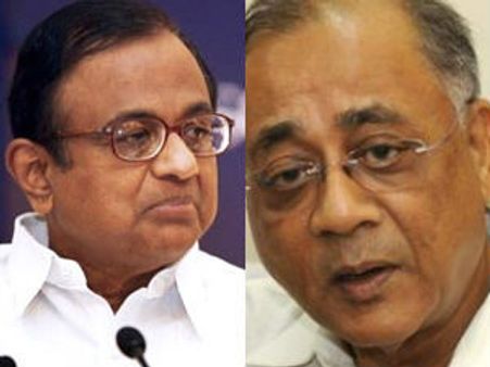 చిదంబరంతో తేల్చుకుంటా: సహచర మంత్రి కిషోర్ ఫైర్