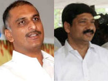 రాజకీయం చేయొద్దు: జోగి, నిలిపివేయాల్సిందే.. హరీష్