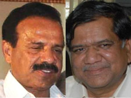 నెగ్గించుకున్నయడ్డీ: సదానంద ఔట్, సిఎంగా జగదీష్?