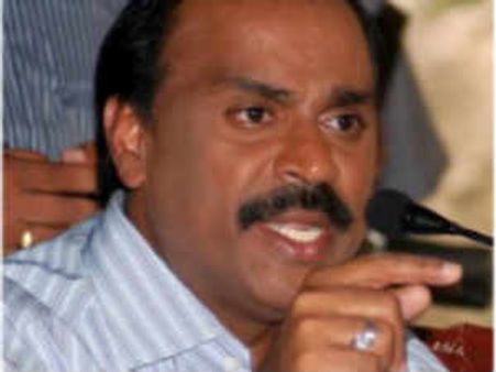 గాలి క్యాష్ ఫర్ బెయిల్ కేసు: మరో జడ్జిపై హైకోర్టు వేటు