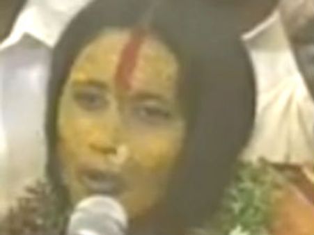 అత్యాశకు పోవద్దు: రంగంలో భవిష్యవాణి హితవు