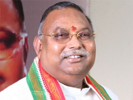 మంత్రులకు సహాయం: సోనియాకు రాయపాటి లేఖ