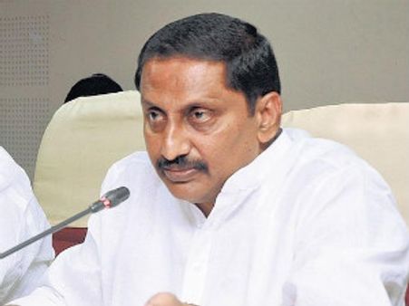 పివి చెప్పినా పదవి రాలేదు, తలరాత లేదు: కిరణ్