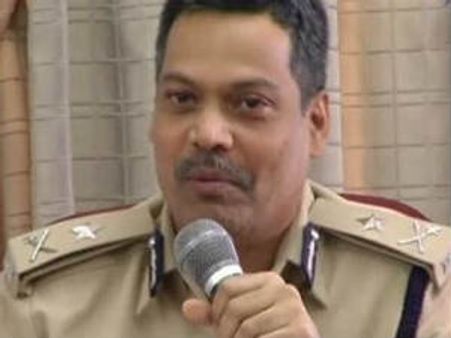 వివరాలు వచ్చాక: నీలిమ మృతిపై సిపి, ఆ కాల్ కీలకం