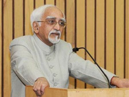 మళ్లీ ఉప రాష్ట్రపతి అన్సారీయే: జస్వంత్‌పై గెలుపు