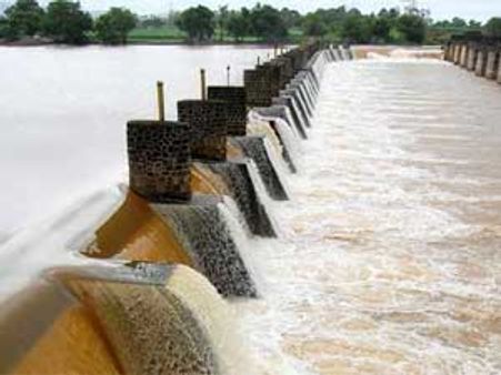 కృష్ణా నదిలో ఆరుగురు విద్యార్థులు గల్లంతు