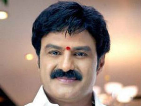 బాలకృష్ణ తెలంగాణ ప్రకటనపై అడుసుమిల్లి ఫైర్