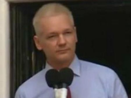 వేట ఆపండి: ఒబామాకు వికీలీక్స్ అసాంజే హెచ్చరిక