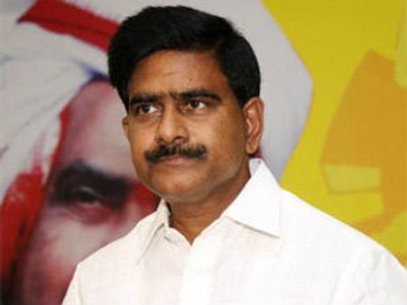  భారతి, బ్రాహ్మిణికి ఇచ్చారు: వైయస్‌పై దేవినేని ఆగ్రహం