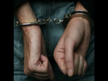 యుక్త వయస్సులోని కూతుళ్లపై తండ్రి దాష్టీకం, అరెస్ట్