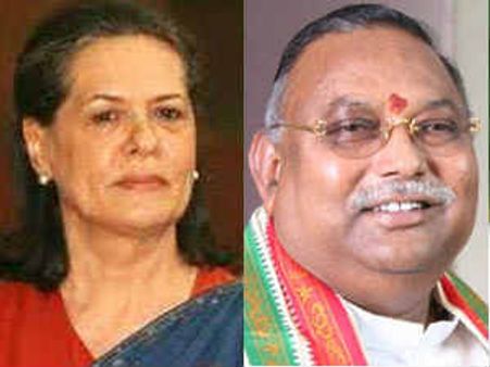  తాడోపేడో: సోనియాను కలిశాకే నిర్ణయం... రాయపాటి