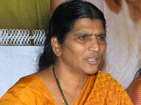 లోకేష్ కోసం ఎన్టీఆర్‌ను పక్కన పెట్టారు: లక్ష్మీపార్వతి