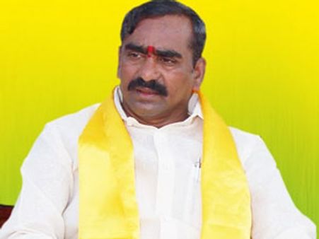 జగన్ పార్టీలోకి నల్గొండ టిడిపి నేత సంకినేని: జైల్లో భేటీ