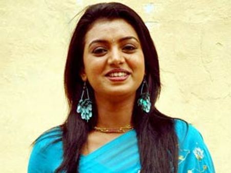 నటి హేమశ్రీ మిత్రుడ్ని ప్రశ్నించిన పోలీసులు