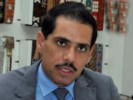 వెళ్తూ వెళ్తూ రాబర్ట్ వాద్రాకు ఝలక్ ఇచ్చిన ఐఏఎస్