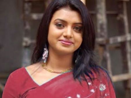 'హేమశ్రీకి లవర్‌ని కాదు, సినిమాలపై ఆమెకు ఆసక్తి'