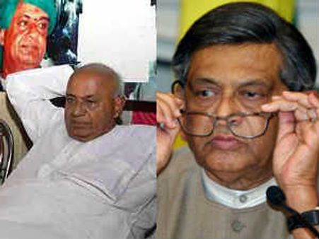 ముగ్గురు మాజీ ముఖ్యమంత్రులపై విచారణ