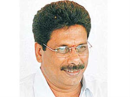 చిరు యువత సంబరాల్లో అగ్నిప్రమాదం: ఆనం సెటైర్లు