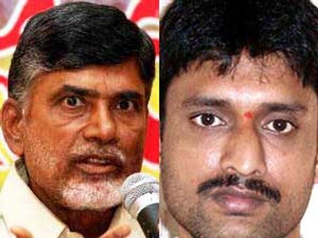 వైయస్ ఫ్యామిలీ వేధింపే లక్ష్యం, జగన్ ది లీడర్: ప్రవీణ్