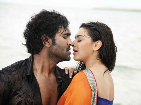 మోహన్‌బాబు ఇంటి వద్ద రగడ, తిప్పికొట్టామని విష్ణు