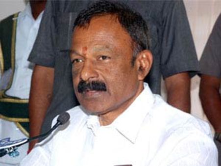 తప్పిన నీలం తుఫాను గండం: మేలేనన్న రఘువీరా