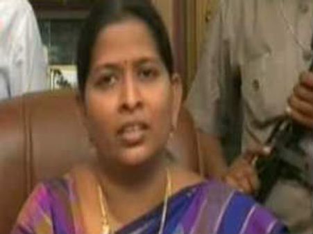 జగన్‌పార్టీలో చేరుతున్నా, పొమ్మనలేకే: ఎమ్మెల్యే వనిత