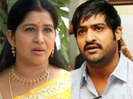 జూ ఎన్టీఆర్ సంతాపం: బోరున విలపించిన నటి కవిత