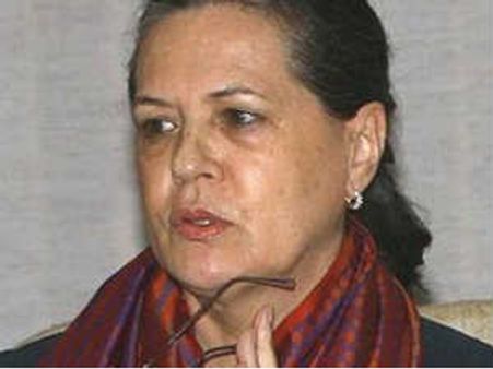 సోనియా సంతాపం: రేపు అధికారిక అంత్యక్రియలు