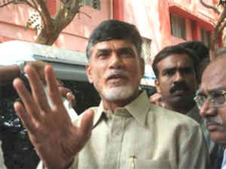 ఈ సిఎంను చూసి నేర్చుకోవాల్సిందేమీ లేదు: బాబు