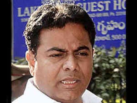 సమాధానం చెప్తాం: తెలంగాణపై నాగంకు కెటిఆర్ కౌంటర్