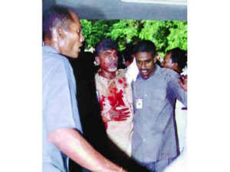 బాబుపై బాంబు దాడి: ఇద్దరికి ఏడేళ్ల జైలు, సాగర్ నిర్దోషి