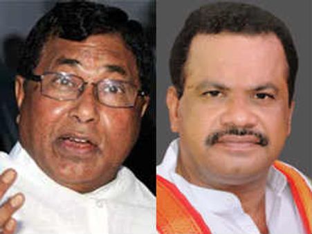  జానారెడ్డికు తెలంగాణ సెగ: రిజైన్ చేయాలని కోమటిరెడ్డి