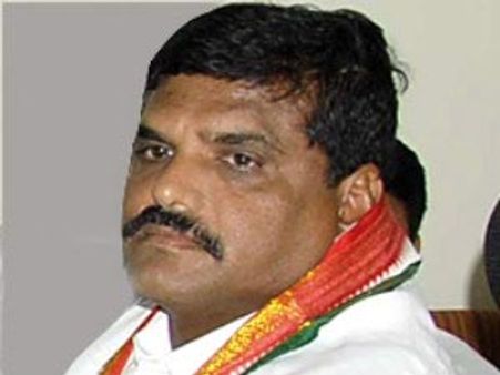 లోపలో మాట బయటో మాట: కిషోర్ చంద్రదేవ్‌పై బొత్స